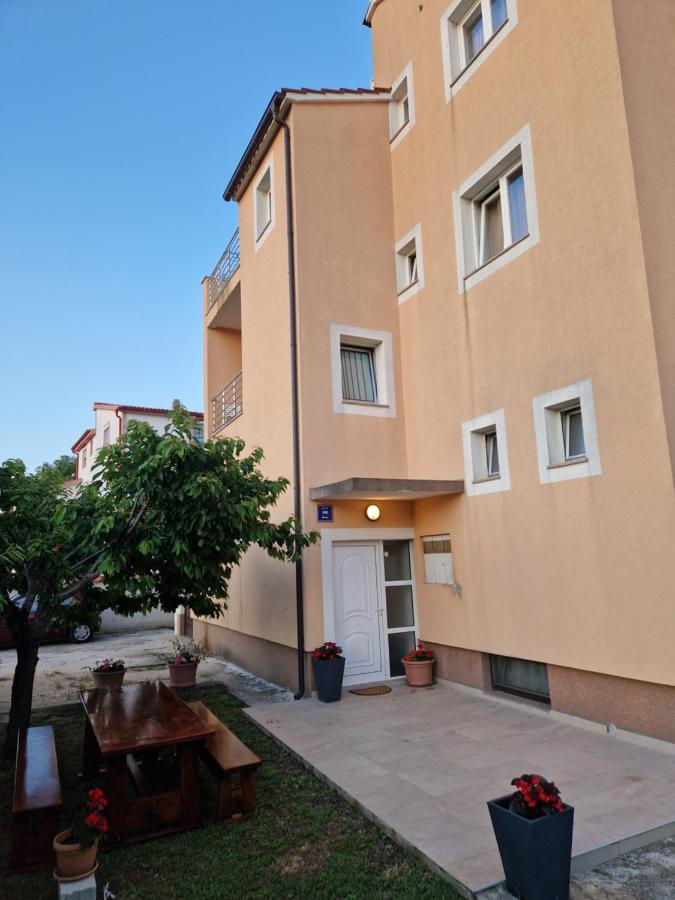 Guest Accommodation Slapovi Krke Lozovac Esterno foto