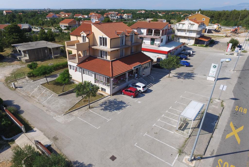 Guest Accommodation Slapovi Krke Lozovac Esterno foto