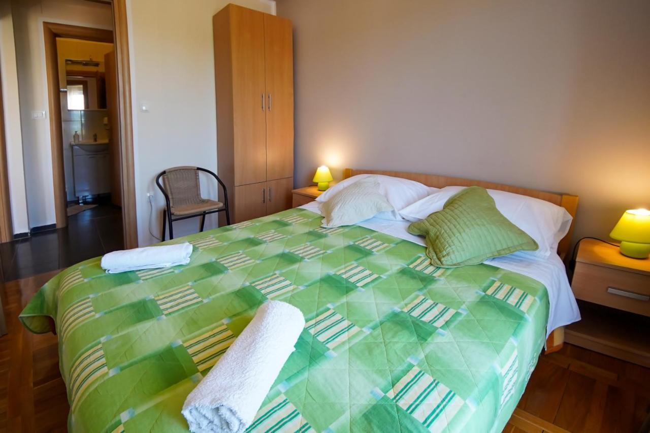 Guest Accommodation Slapovi Krke Lozovac Esterno foto